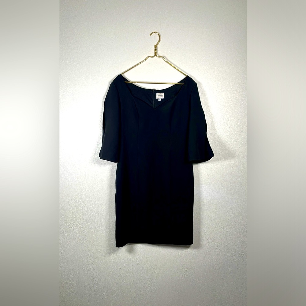 Beyond Ashley Graham black cold shoulder sleeve v-neck dress size 12